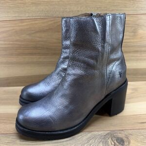 FRYE Karen Inside Zip Short Ankle Boots Womens 7 Metallic Graphite Leather
